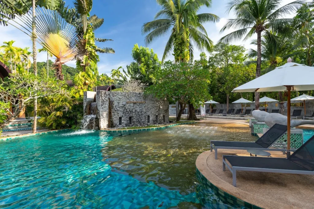 karon beach accommodation
